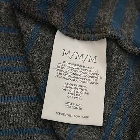 CAbi 3687 Tee Top Shirt Womens Medium Gray Blue Hybrid Stripe Boxy Stretch - Picture 8 of 9